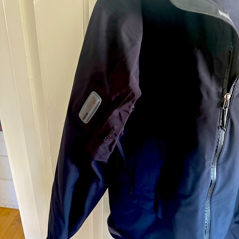 Arc’ Teryx Black Ski Coat